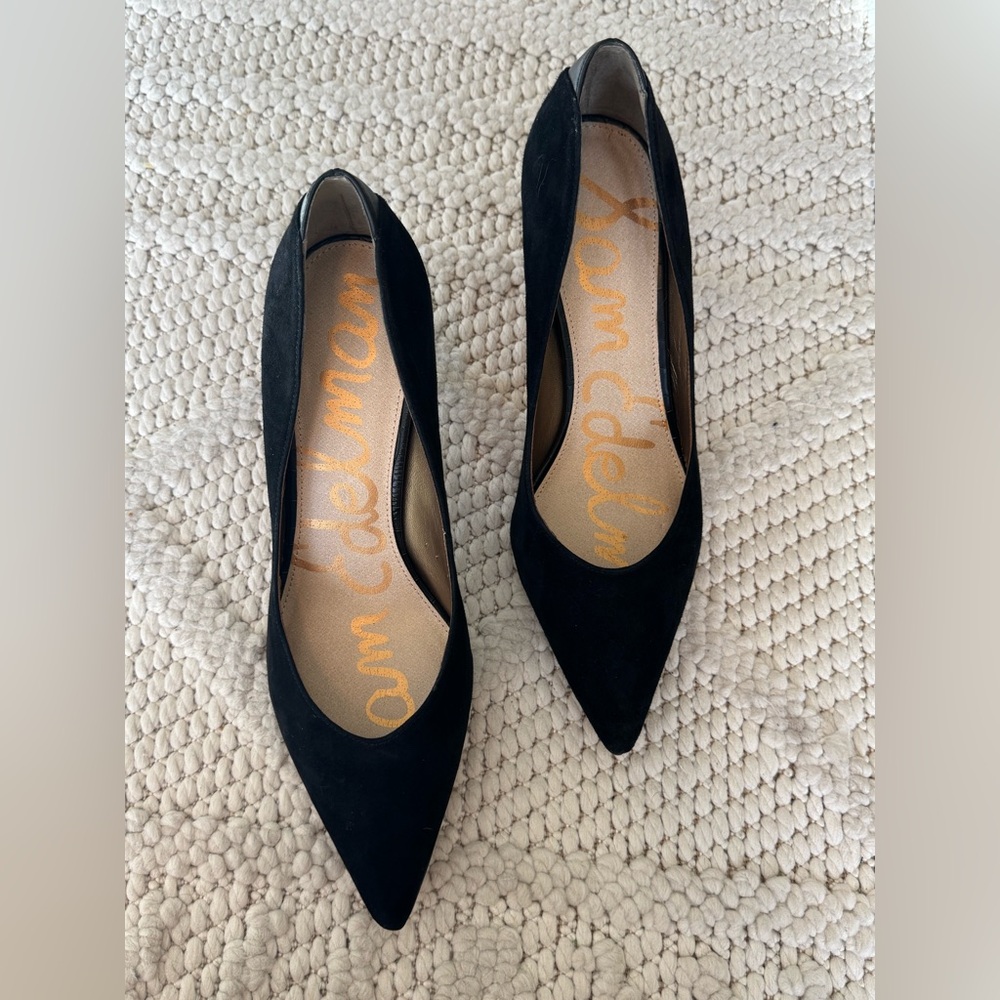 Sam Edelman Black Suede Pointed Toe Pumps